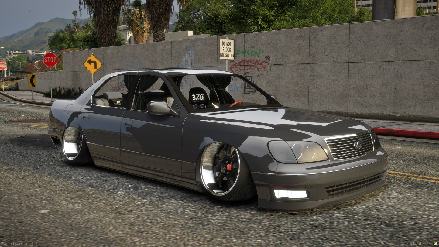 Lexus IS-400 Bagged